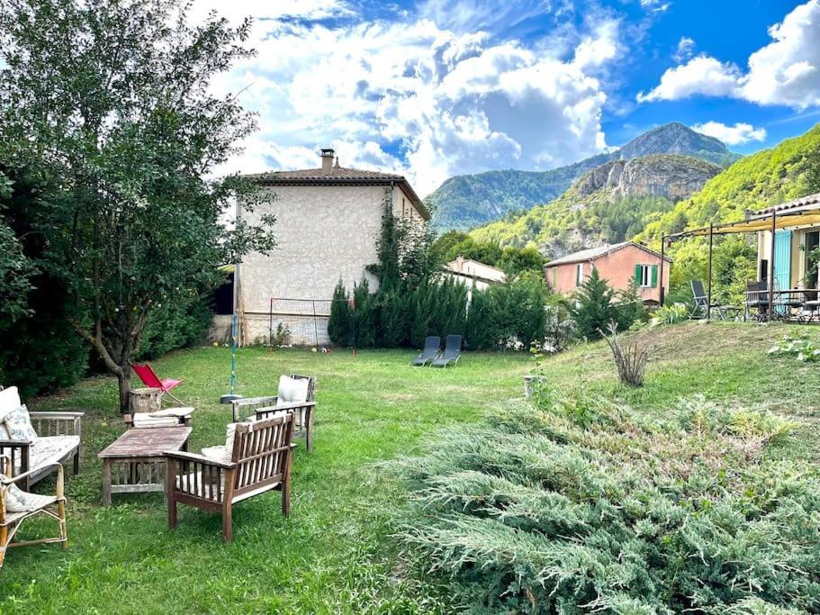 Maison A Castellane Buitenkant foto